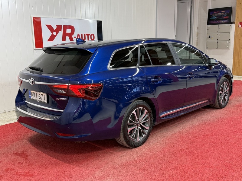 Toyota Avensis vaihtoauto