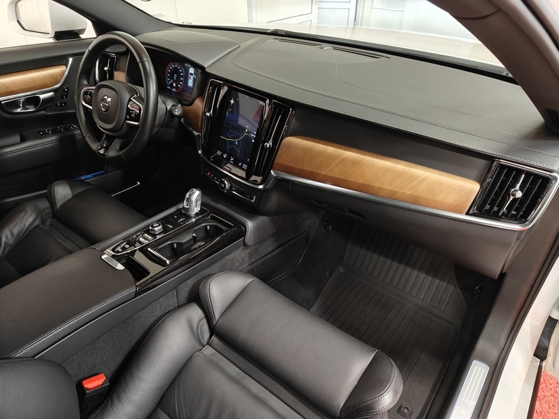 Volvo V90 vaihtoauto