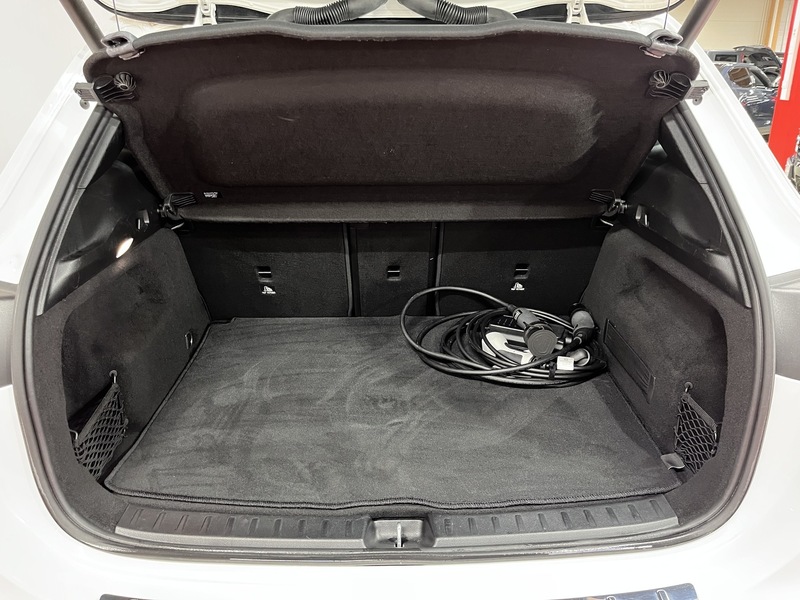 Mercedes-Benz EQA vaihtoauto