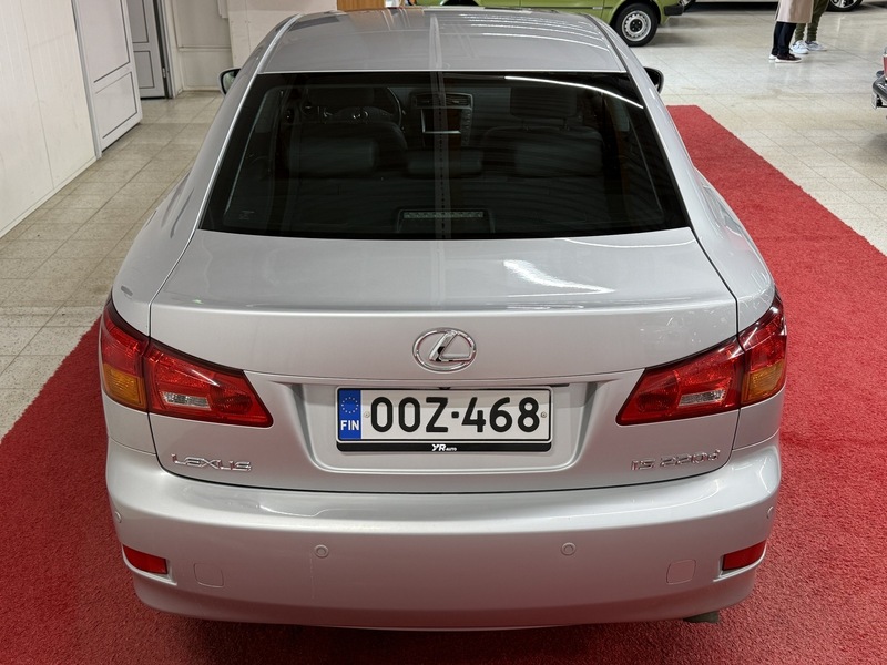 Lexus IS vaihtoauto