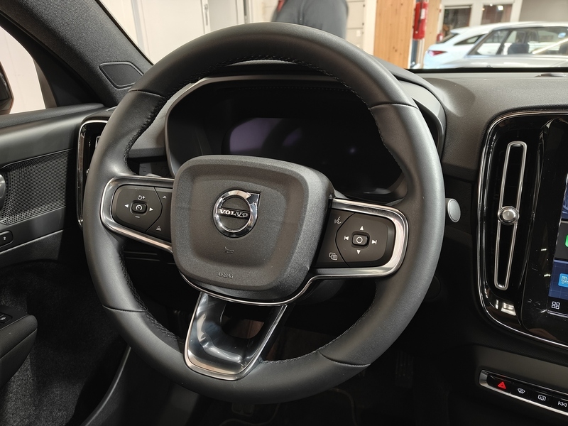 Volvo C40 vaihtoauto