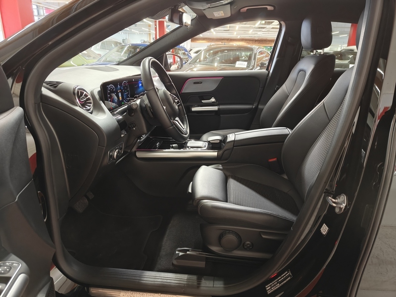 Mercedes-Benz EQA vaihtoauto