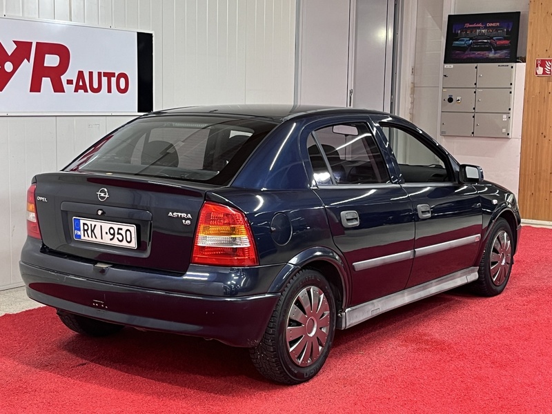 Opel Astra vaihtoauto