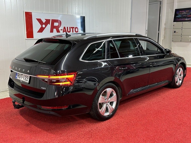 Skoda Superb vaihtoauto