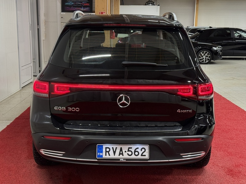 Mercedes-Benz EQB vaihtoauto