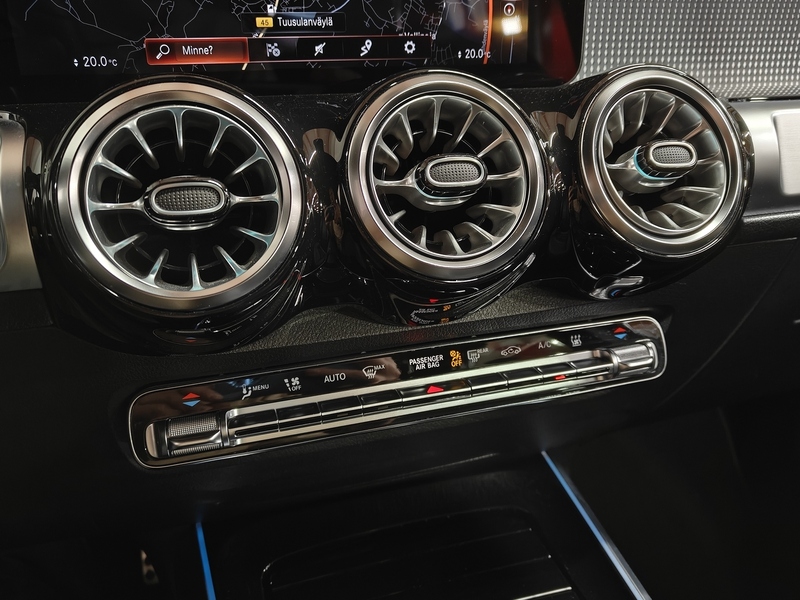 Mercedes-Benz EQB vaihtoauto