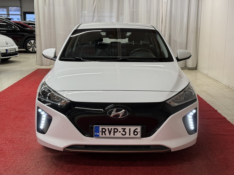 Hyundai IONIQ electric vaihtoauto