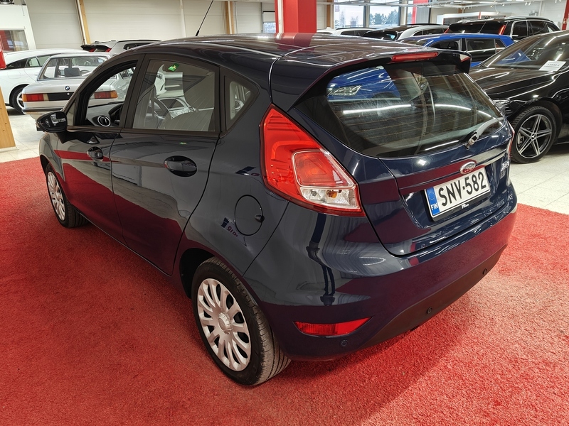 Ford Fiesta vaihtoauto