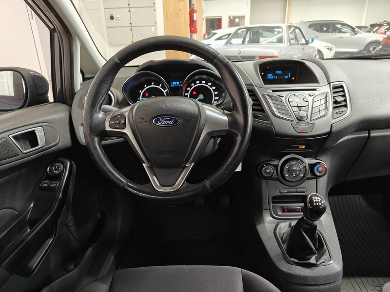 Ford Fiesta vaihtoauto