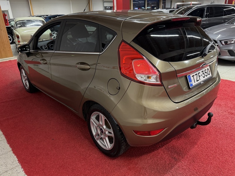 Ford Fiesta vaihtoauto