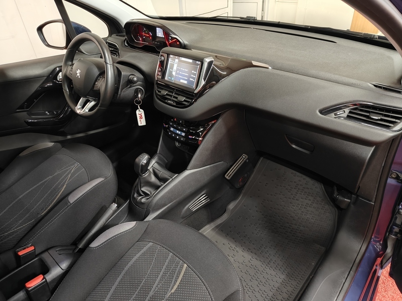 Peugeot 208 vaihtoauto