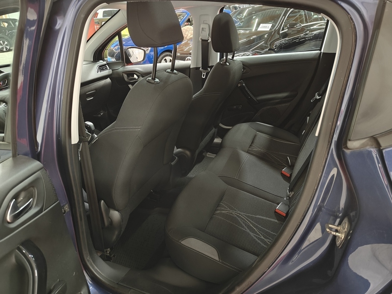 Peugeot 208 vaihtoauto