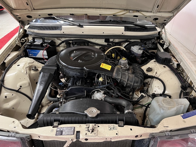 Mercedes-Benz 200 vaihtoauto