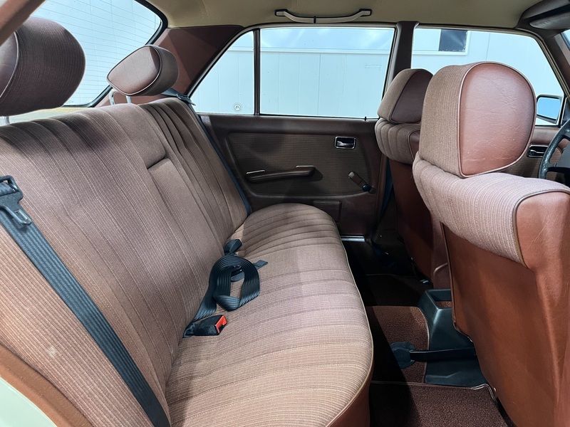 Mercedes-Benz 200 vaihtoauto