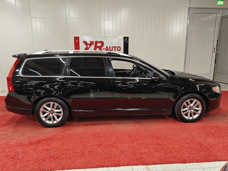 Volvo V70 vaihtoauto