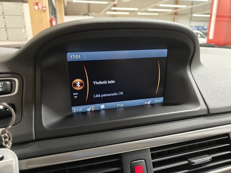 Volvo V70 vaihtoauto