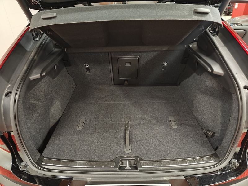 Volvo C40 vaihtoauto