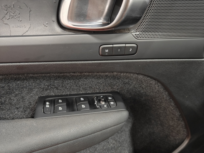 Volvo C40 vaihtoauto