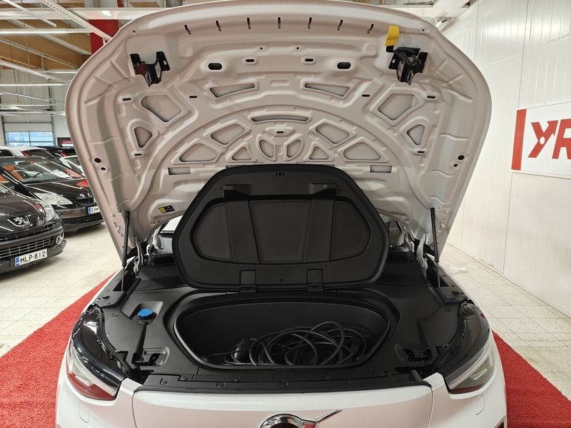 Volvo C40 vaihtoauto