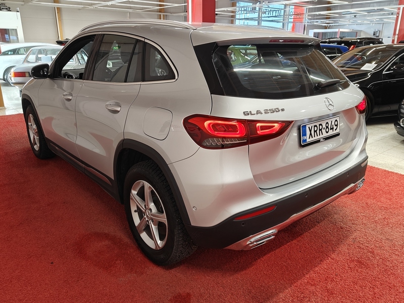 Mercedes-Benz GLA vaihtoauto