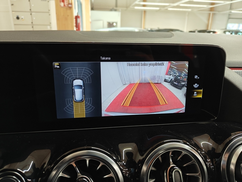 Mercedes-Benz GLA vaihtoauto