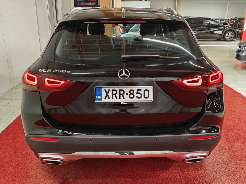 Mercedes-Benz GLA vaihtoauto