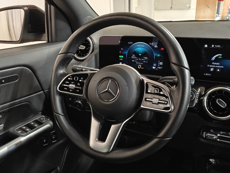 Mercedes-Benz GLA vaihtoauto