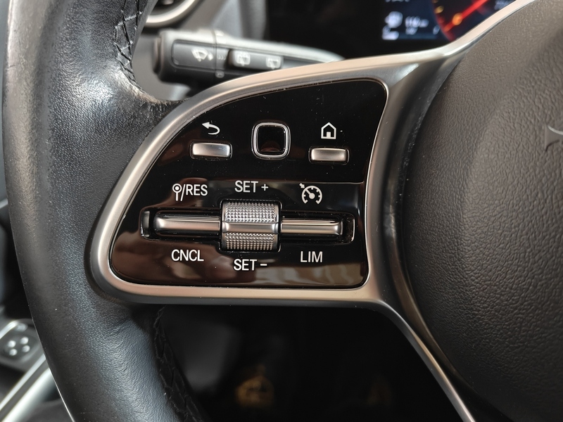 Mercedes-Benz GLA vaihtoauto