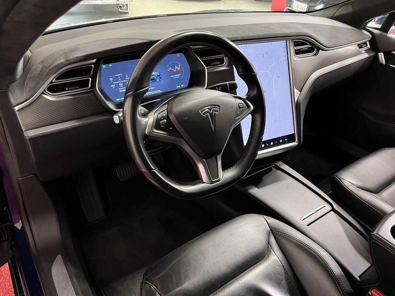 Tesla Model S vaihtoauto