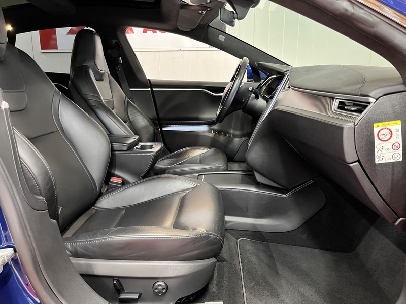 Tesla Model S vaihtoauto