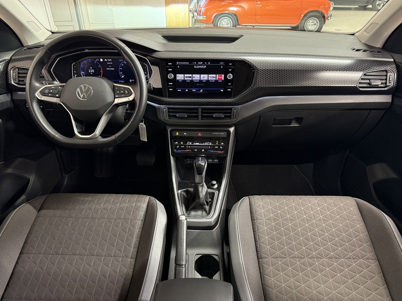 Volkswagen T-Cross vaihtoauto