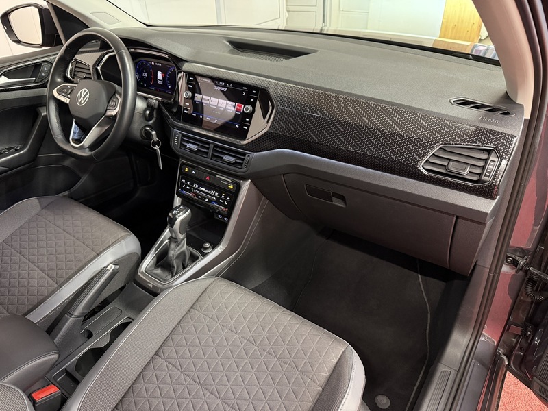 Volkswagen T-Cross vaihtoauto