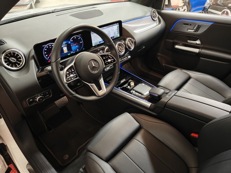 Mercedes-Benz EQA vaihtoauto