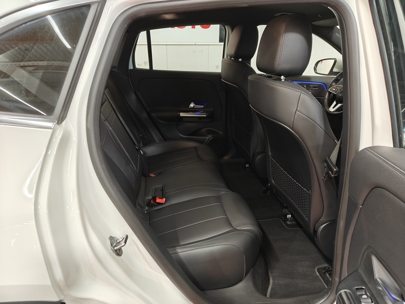 Mercedes-Benz EQA vaihtoauto