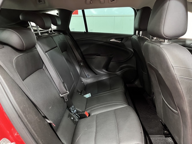 Opel Astra vaihtoauto