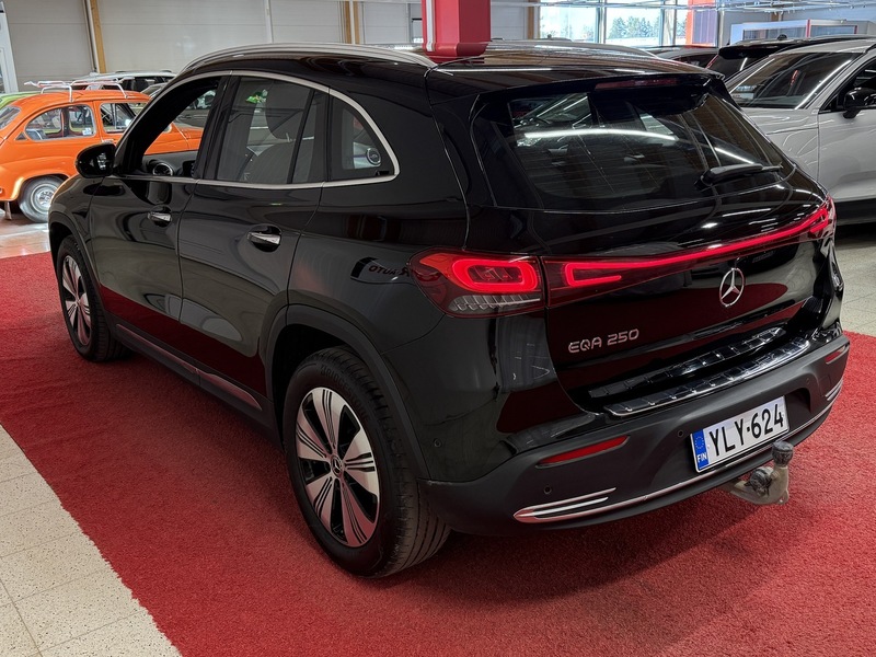 Mercedes-Benz EQA vaihtoauto