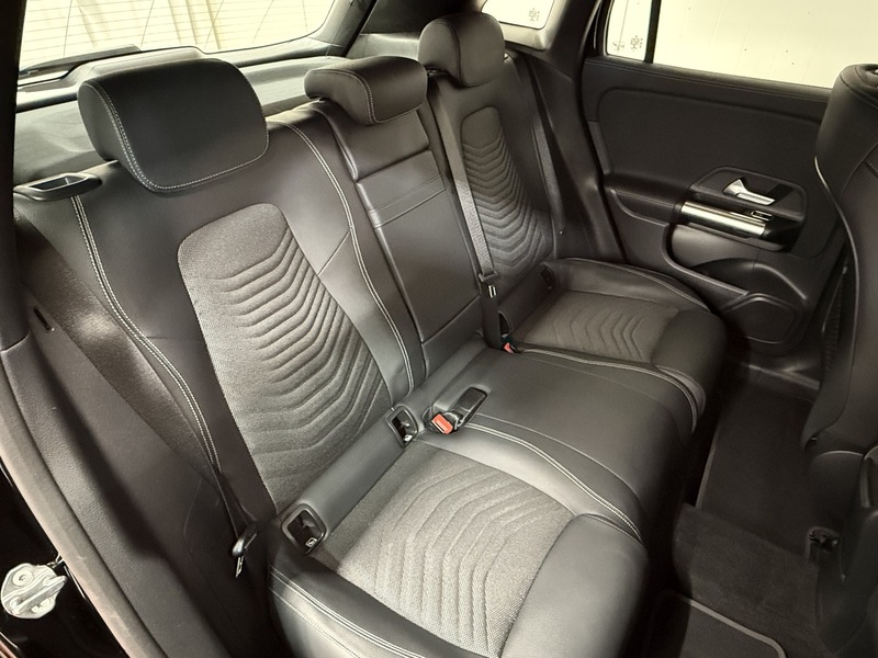 Mercedes-Benz EQA vaihtoauto