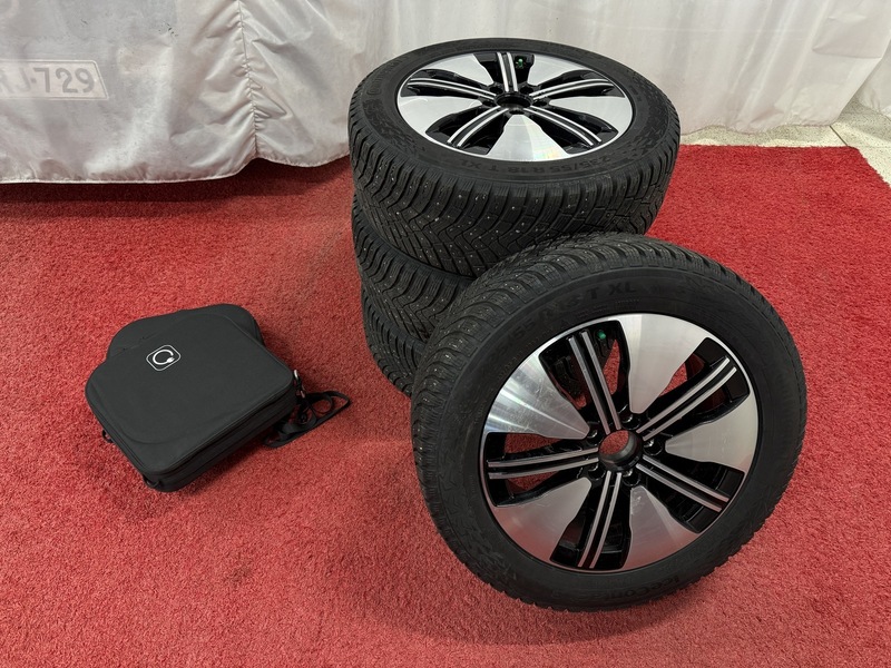 Mercedes-Benz EQA vaihtoauto