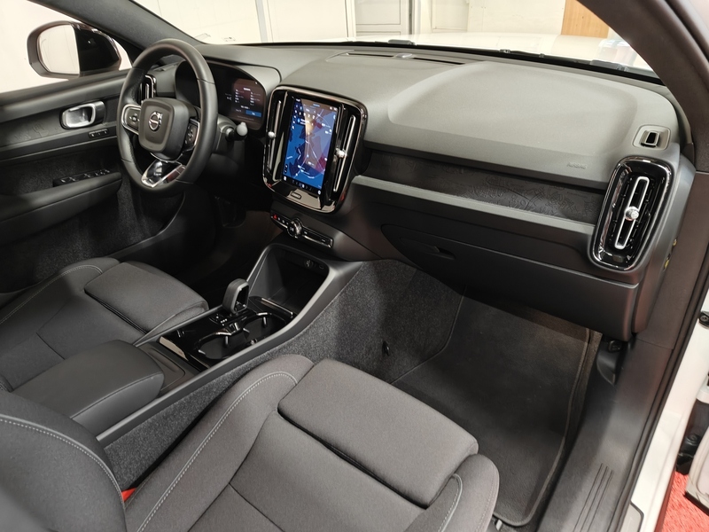 Volvo C40 vaihtoauto