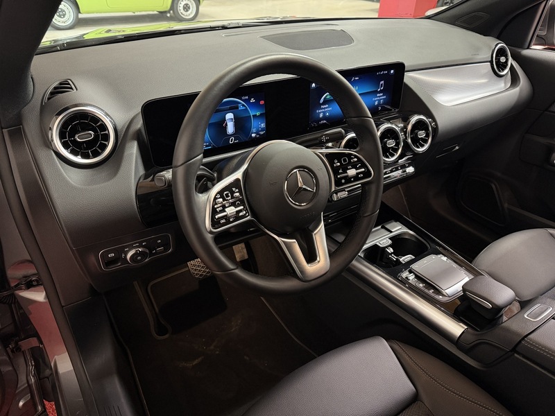 Mercedes-Benz GLA vaihtoauto