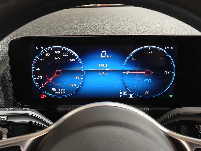 Mercedes-Benz EQA vaihtoauto