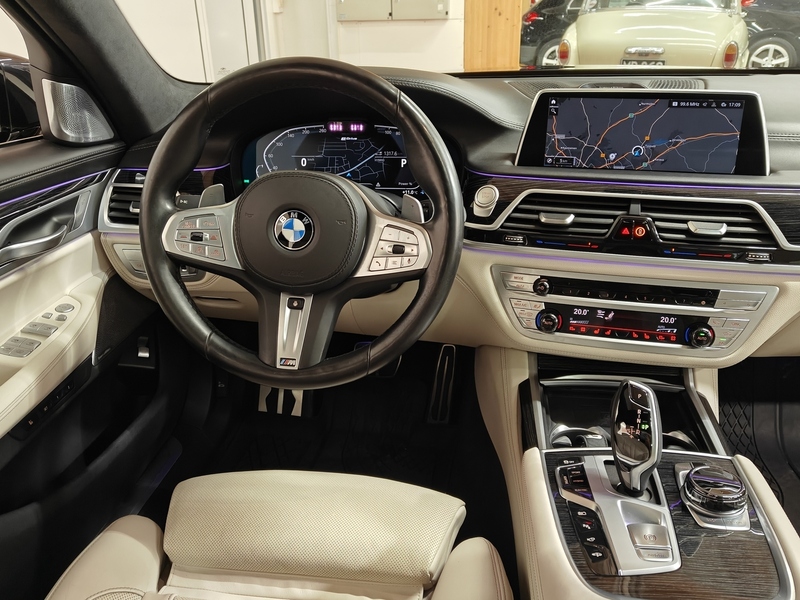 BMW 745 vaihtoauto