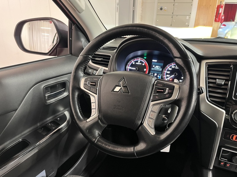 Mitsubishi L200 vaihtoauto