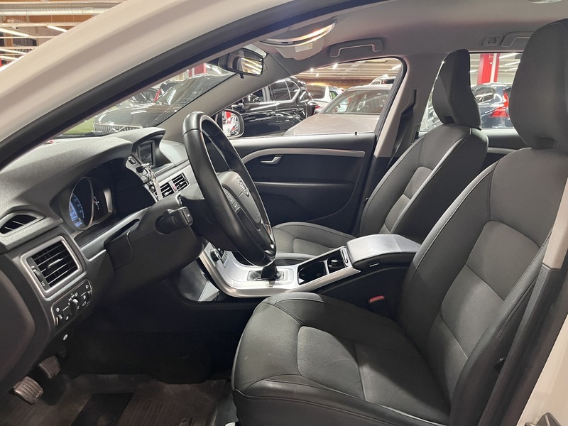 Volvo V70 vaihtoauto