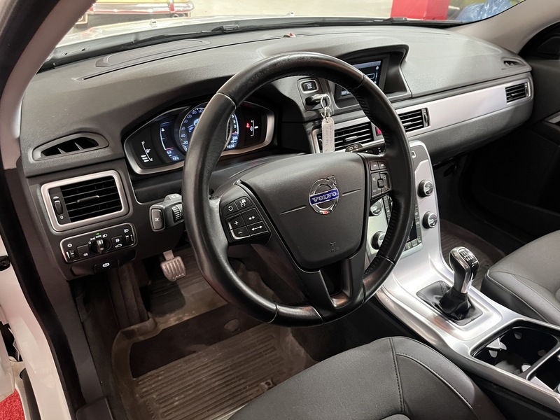 Volvo V70 vaihtoauto