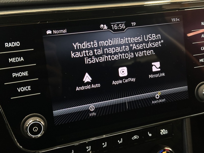 Skoda Superb vaihtoauto