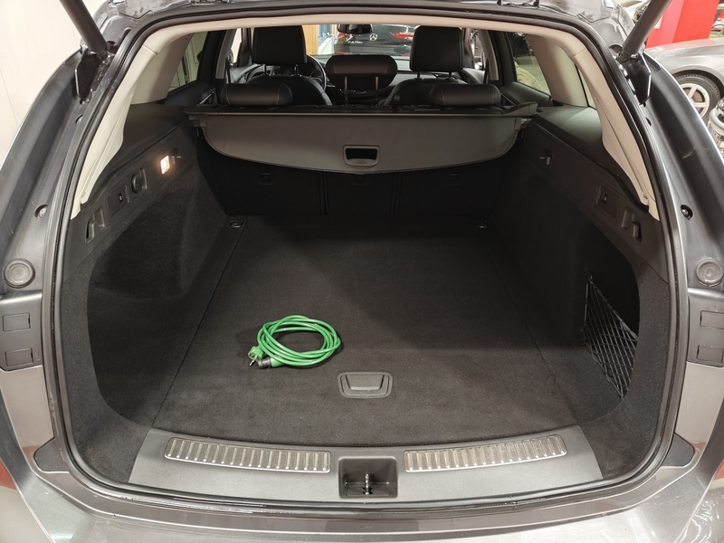 Opel Insignia vaihtoauto