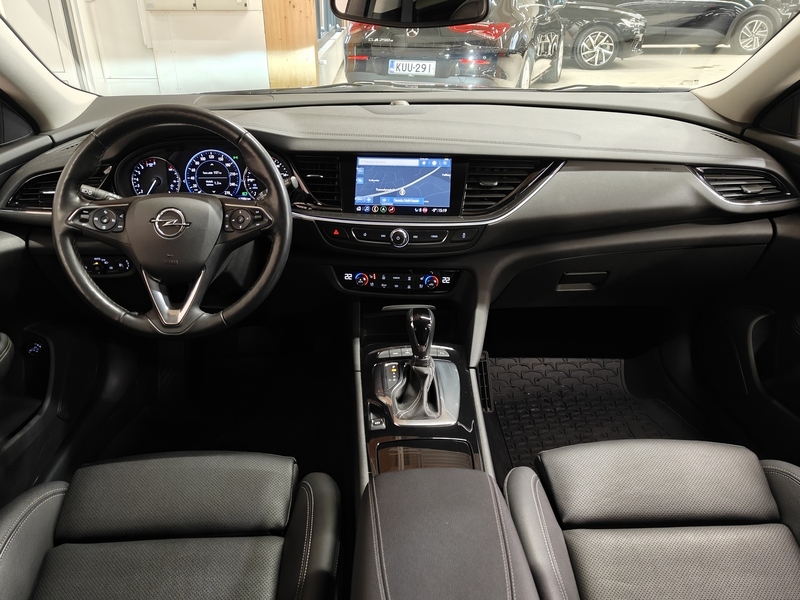 Opel Insignia vaihtoauto