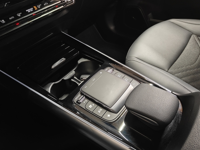 Mercedes-Benz EQA vaihtoauto