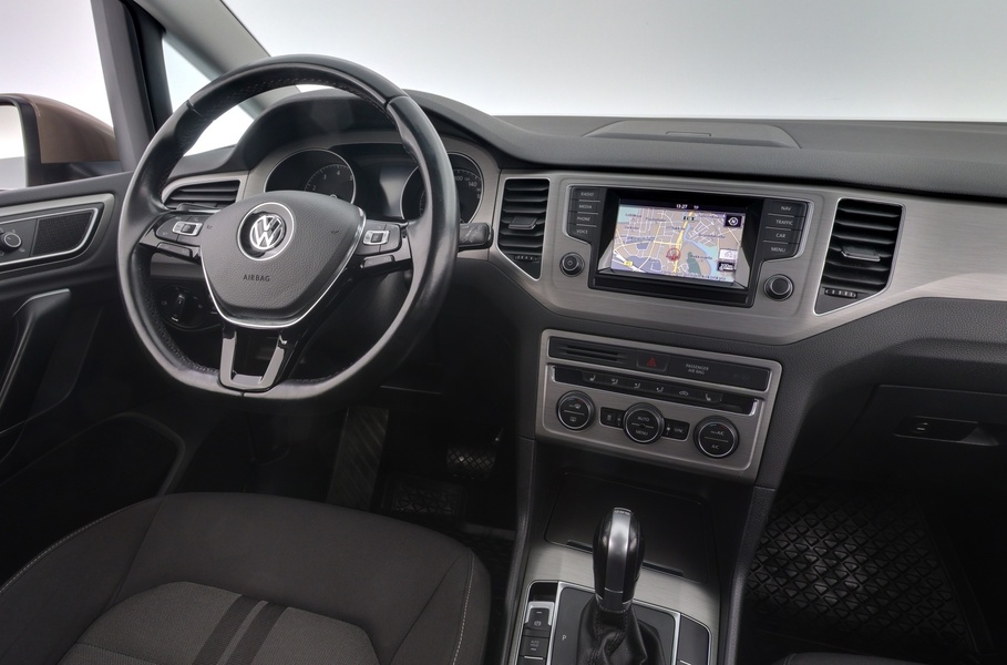 Volkswagen Golf Sportsvan vaihtoauto